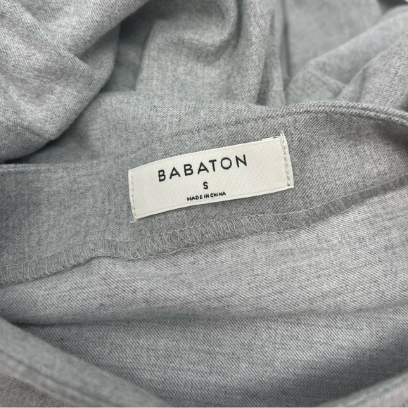 ARITZIA BABATON: Malik Gray, Off-Shoulder Top, Tie Sleeves; Size Small - Picture 5 of 7